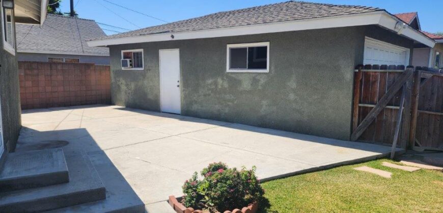 8564 Via Amorita Downey, CA 90241