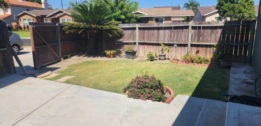 8564 Via Amorita Downey, CA 90241