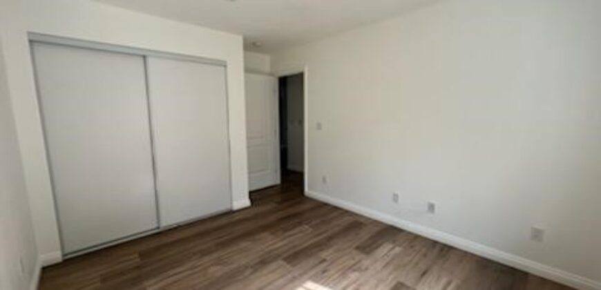 11230 Louise Ave. – E Lynwood, CA 90262