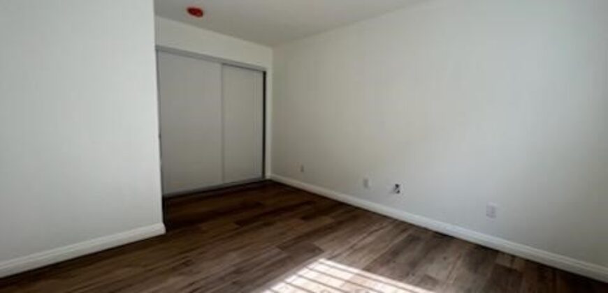 11230 Louise Ave. – E Lynwood, CA 90262