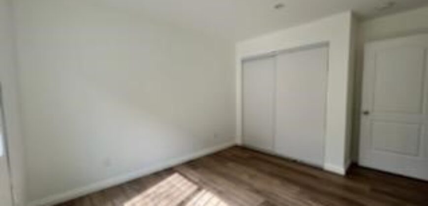 11230 Louise Ave. – E Lynwood, CA 90262