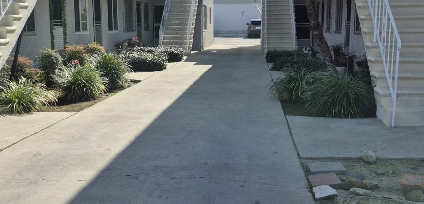 10304 La Reina Ave, Unit C Downey, CA 90241