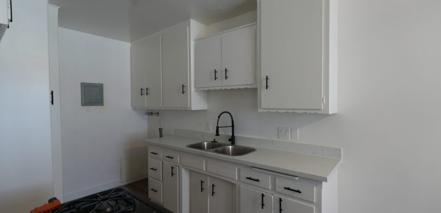 10304 La Reina Ave, Unit C Downey, CA 90241