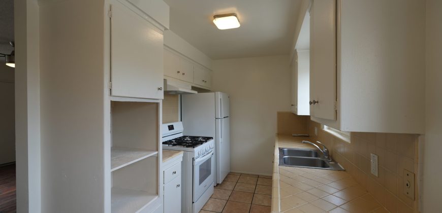 11915 Manor Drive – #C Hawthorne, CA 90250