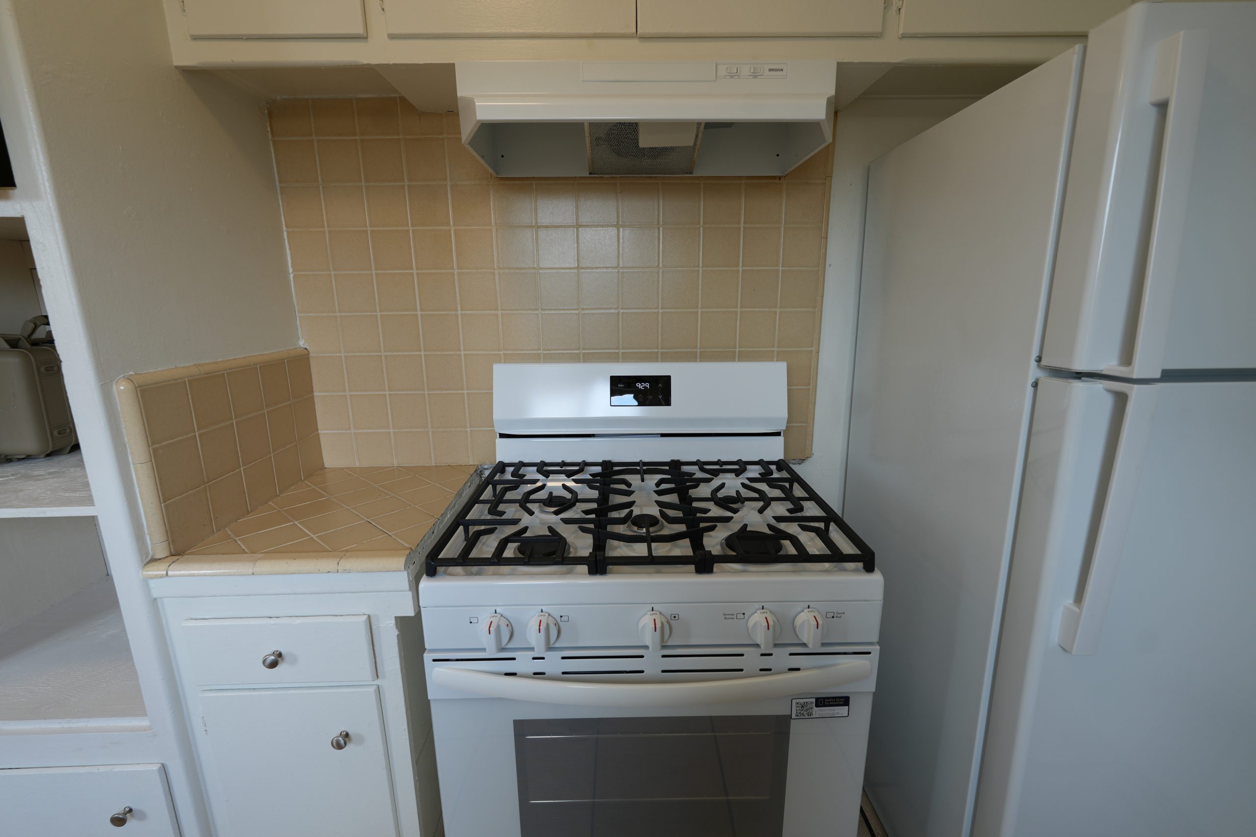 11915 Manor Drive – #C Hawthorne, CA 90250