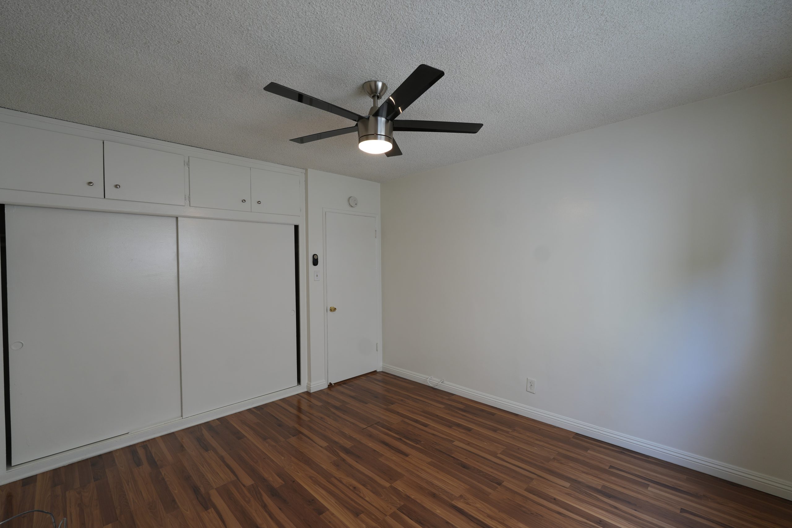 11915 Manor Drive – #C Hawthorne, CA 90250