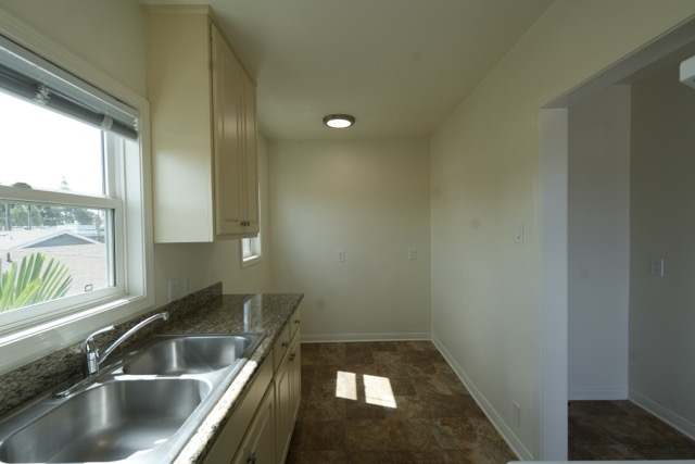 5157-1/4 E. Santa Ana St Cudahy, CA 90201