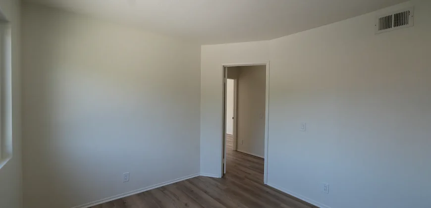 103 Crystal Springs Rd San Dimas, CA 91773-1134