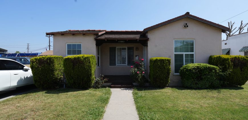 8019 Alameda St Downey , CA 90242