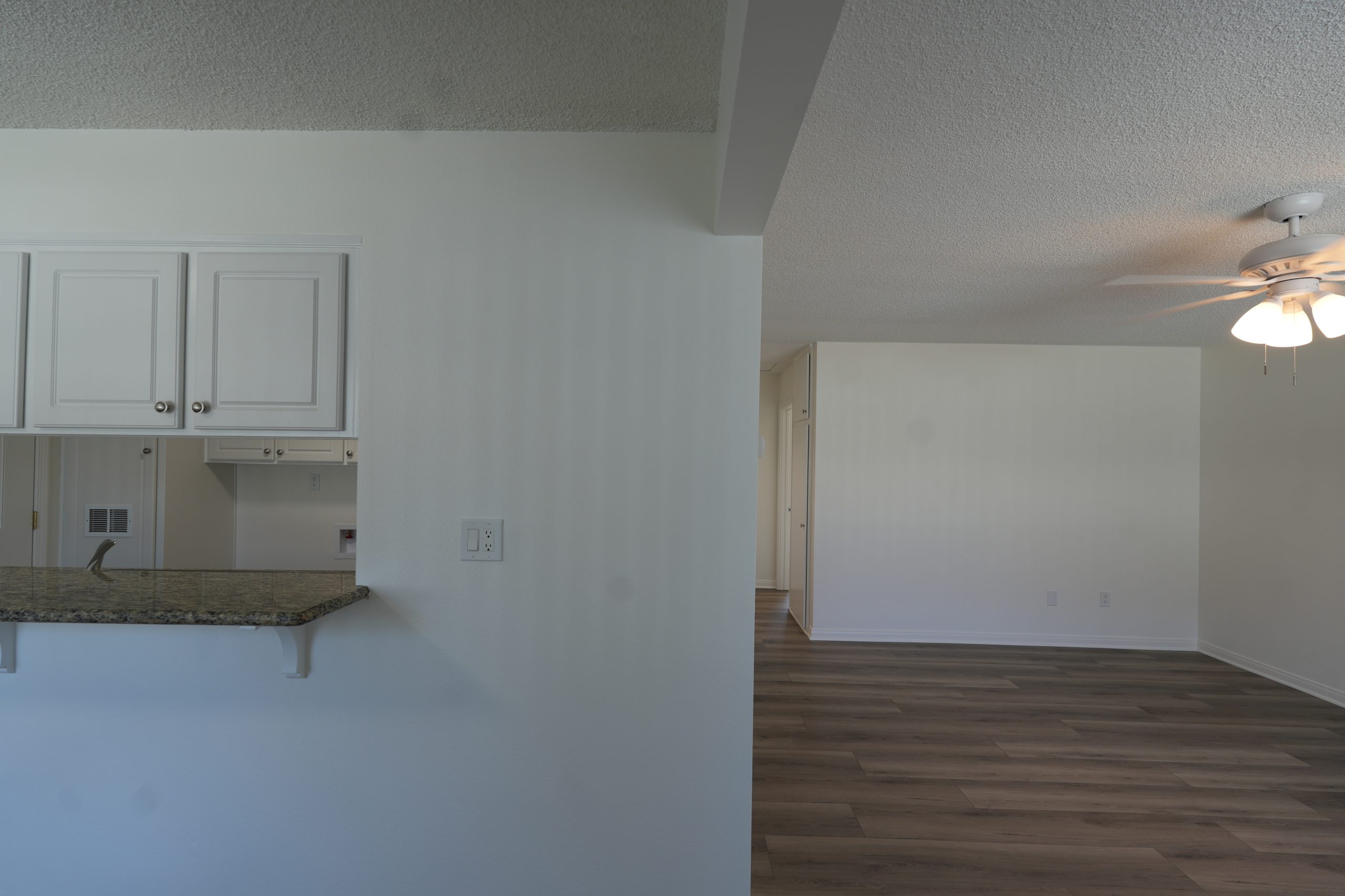 5201-1/2 E. Santa Ana Cudahy, CA 90201