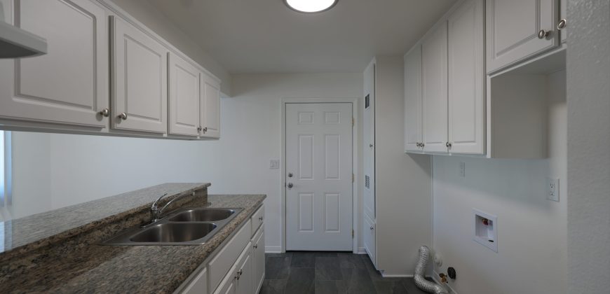 5201-1/2 E. Santa Ana Cudahy, CA 90201