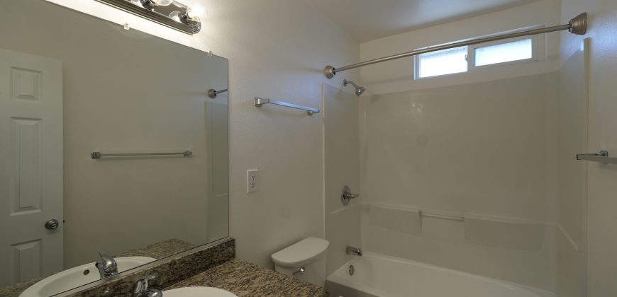 5201-1/2 E. Santa Ana Cudahy, CA 90201