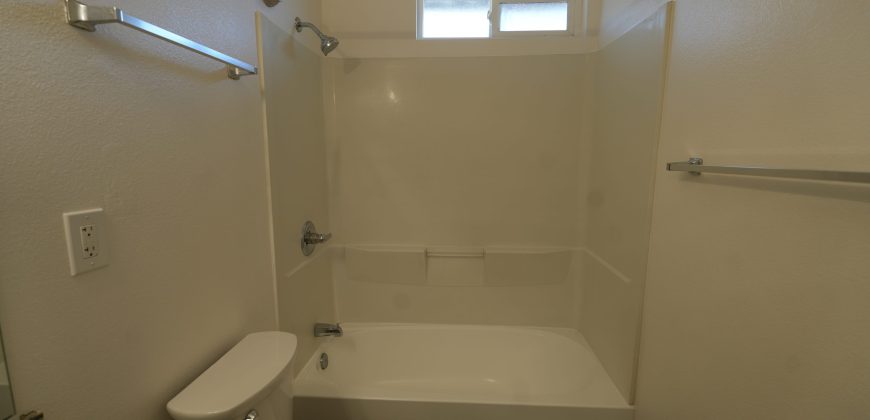 5201-1/2 E. Santa Ana Cudahy, CA 90201