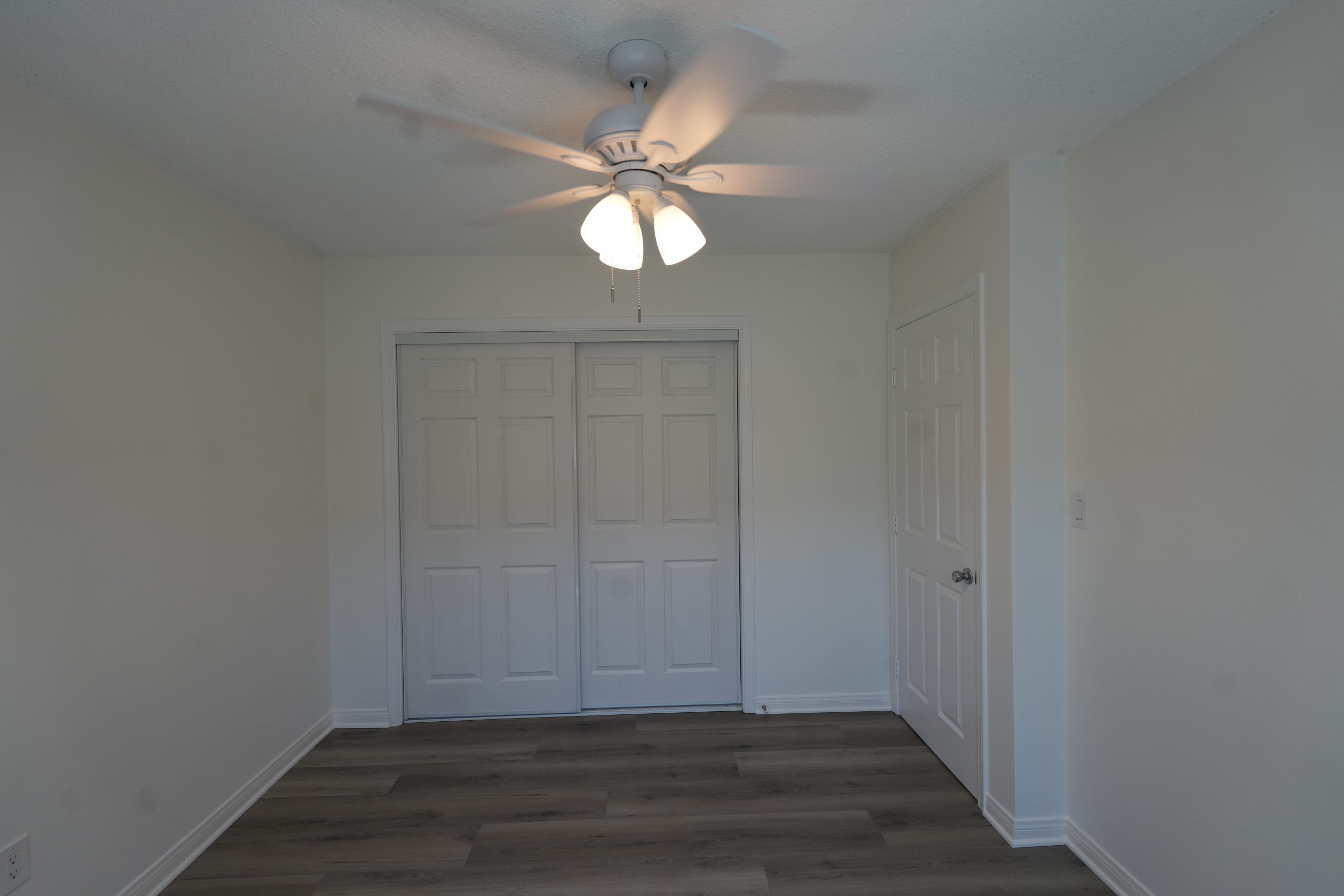 5201-1/2 E. Santa Ana Cudahy, CA 90201