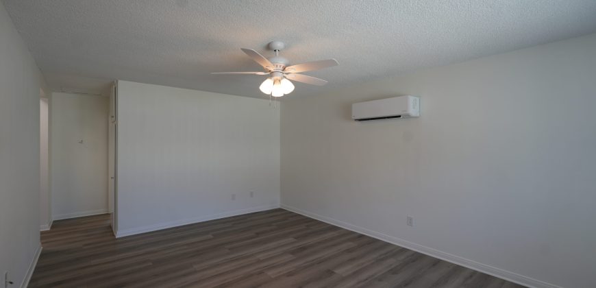 5201-1/2 E. Santa Ana Cudahy, CA 90201