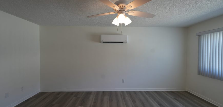 5201-1/2 E. Santa Ana Cudahy, CA 90201