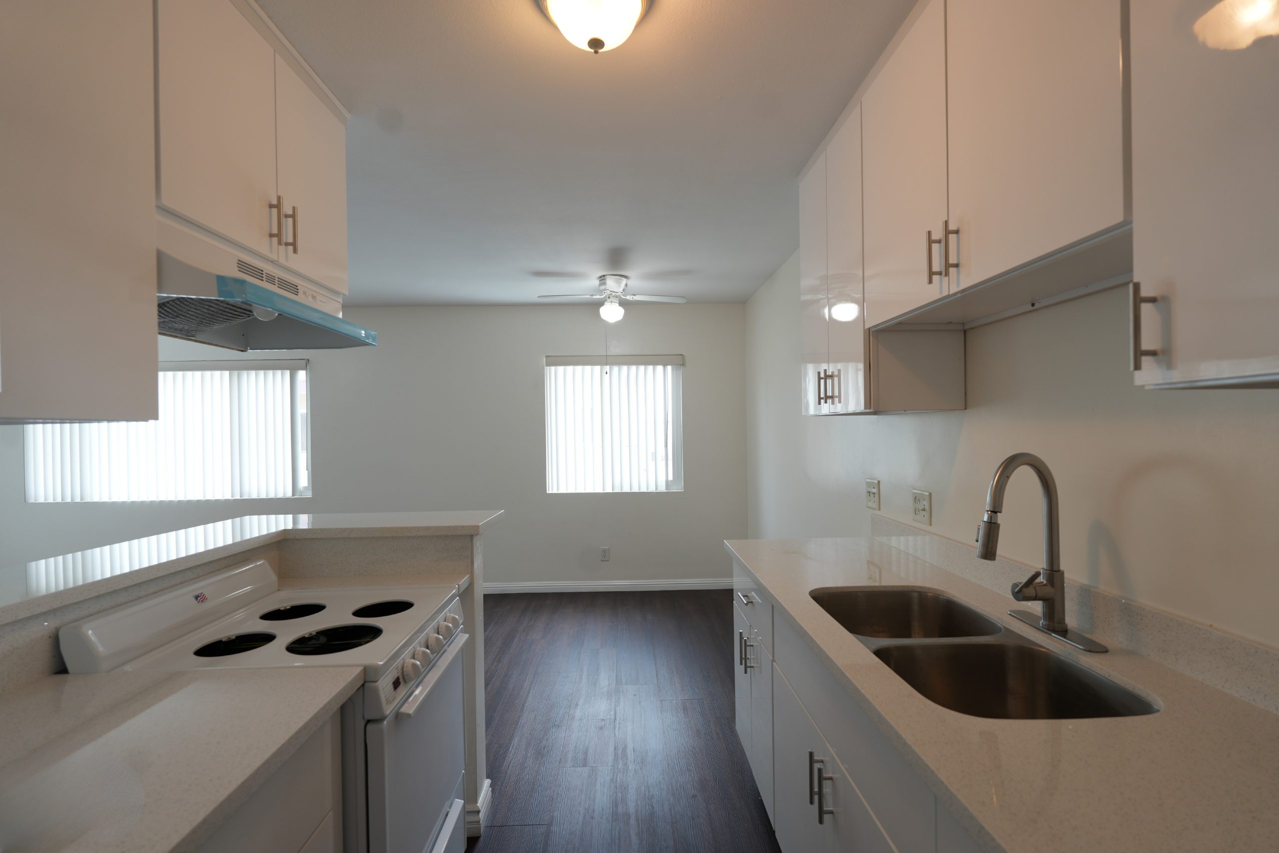 8101 Stewart & Gray Road, Unit 10 Downey, CA 90241
