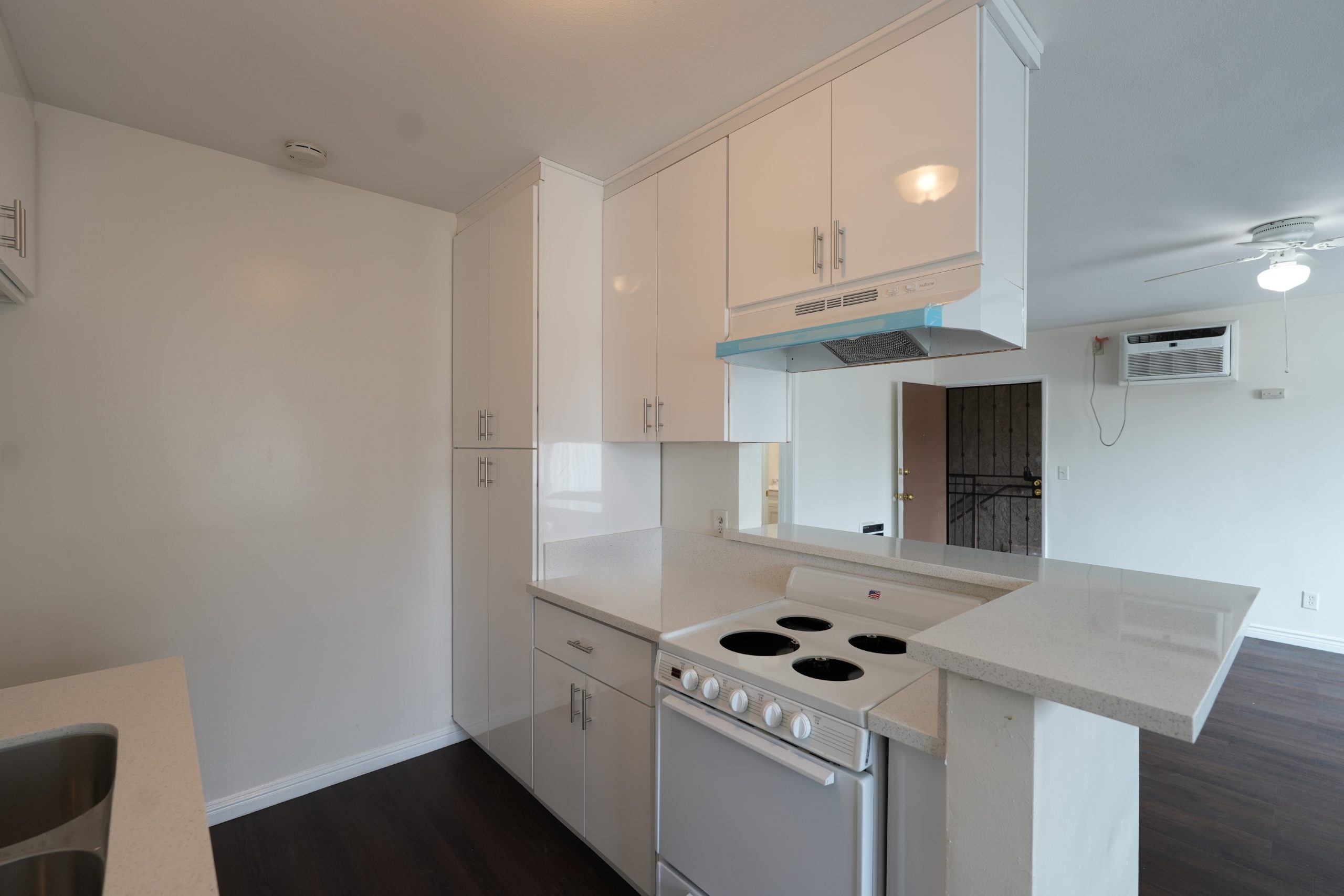 8101 Stewart & Gray Road, Unit 10 Downey, CA 90241