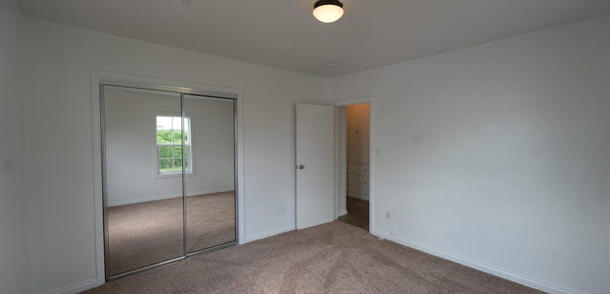 8019 Alameda St Downey, CA 90242