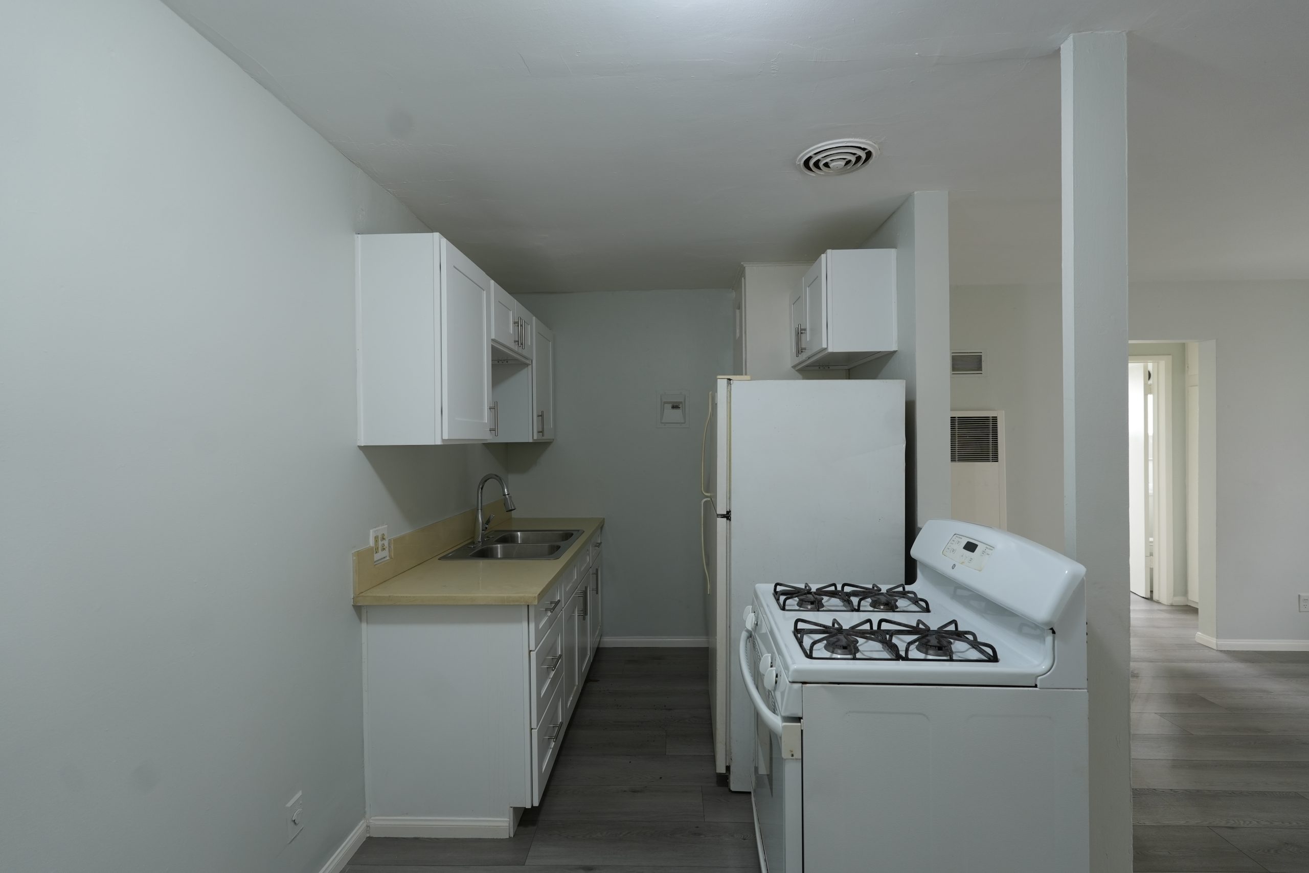 935 S Grand View St, APT 2, Los Angeles, CA 90006