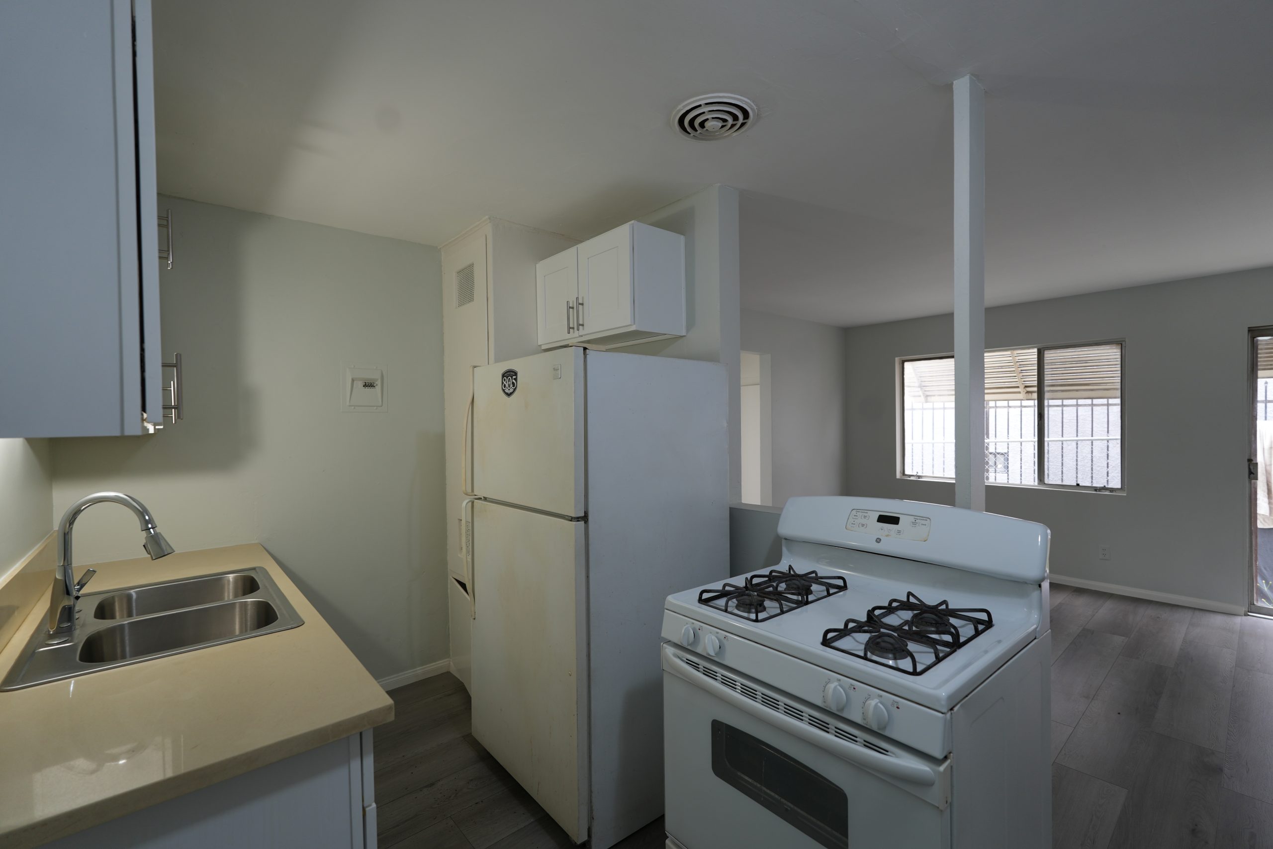 935 S Grand View St, APT 2, Los Angeles, CA 90006