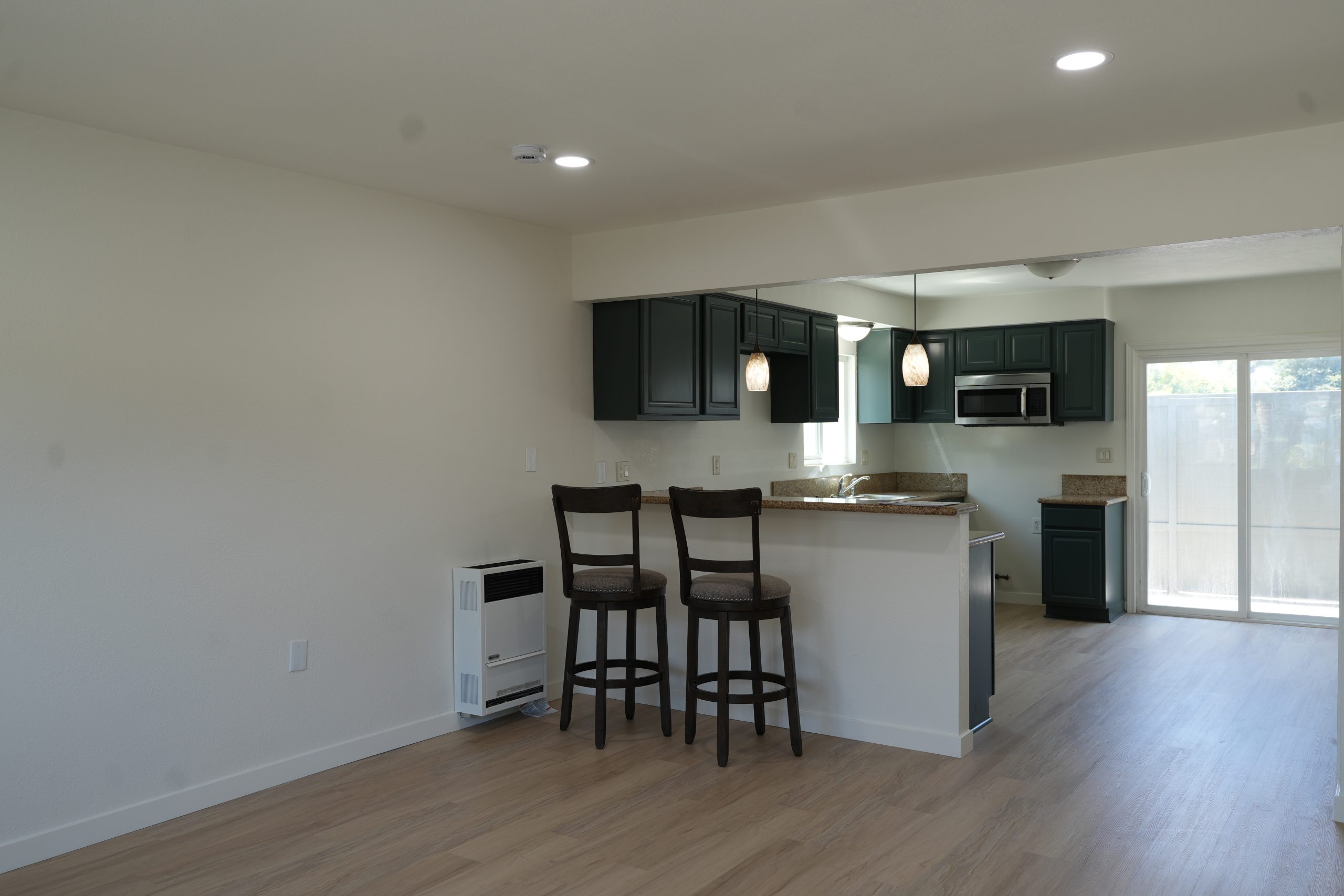 2828 EAST 70TH ST LONG BEACH, CA 90808