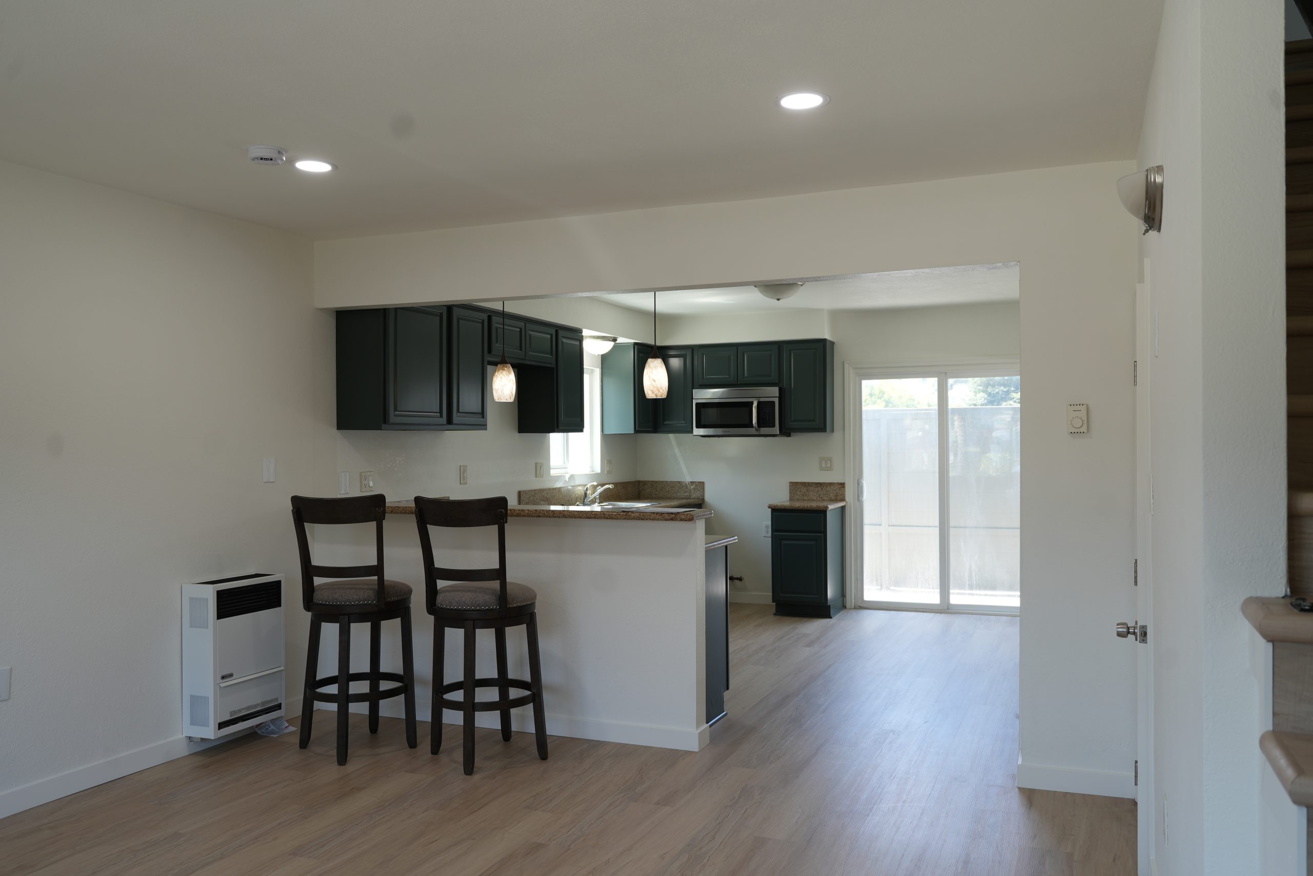 2828 EAST 70TH ST LONG BEACH, CA 90808
