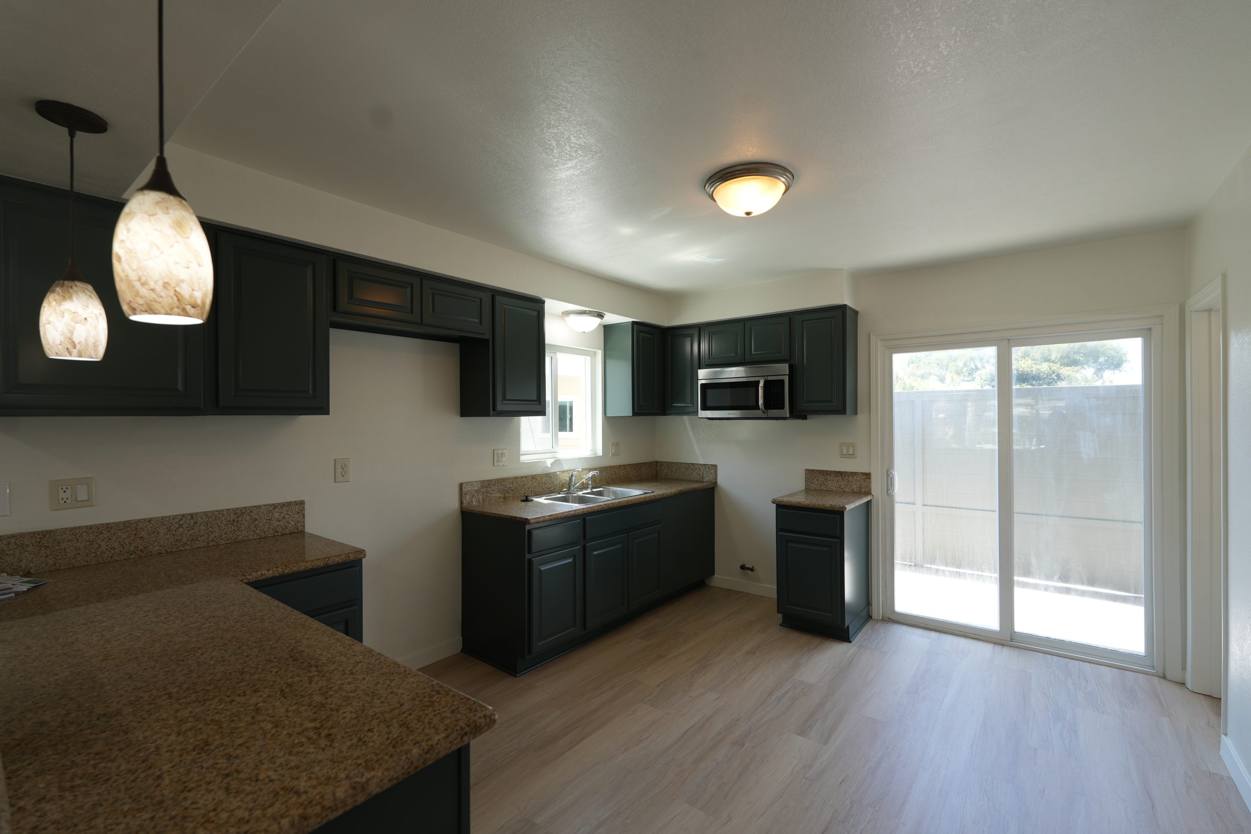 2828 EAST 70TH ST LONG BEACH, CA 90808