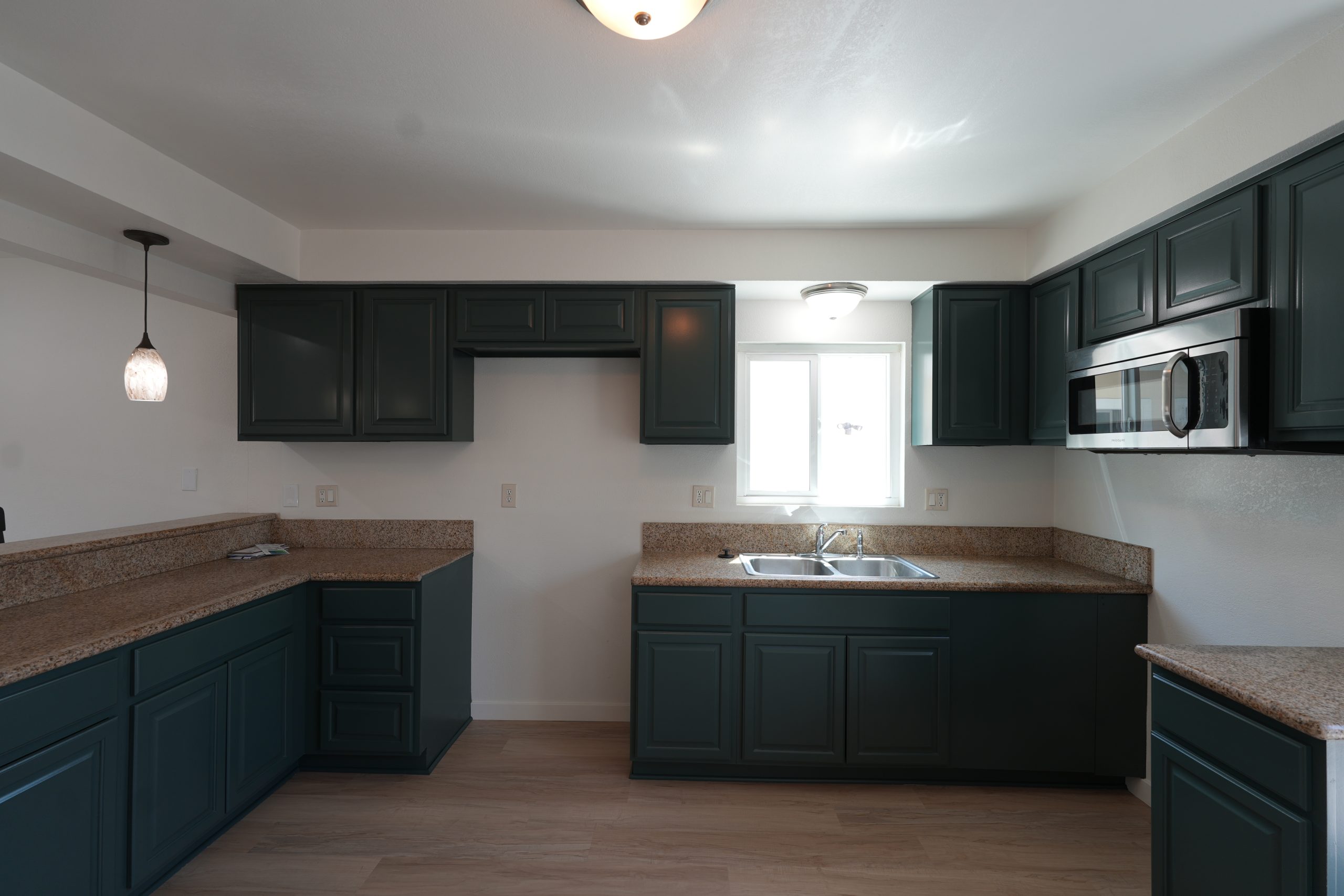 2828 EAST 70TH ST LONG BEACH, CA 90808