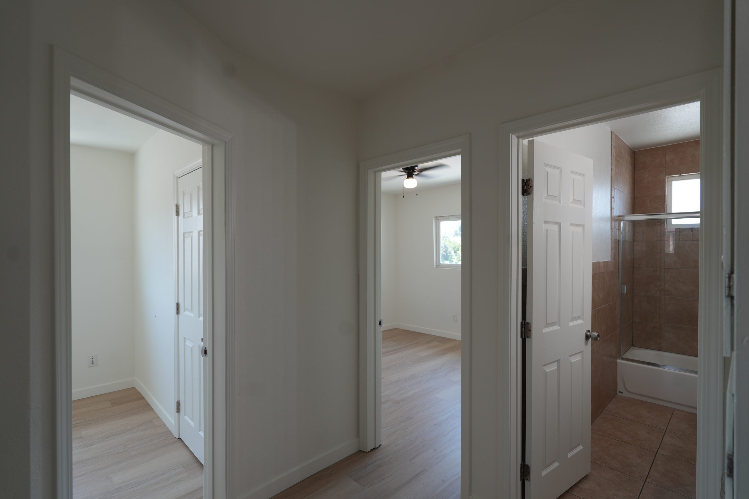 2828 EAST 70TH ST LONG BEACH, CA 90808