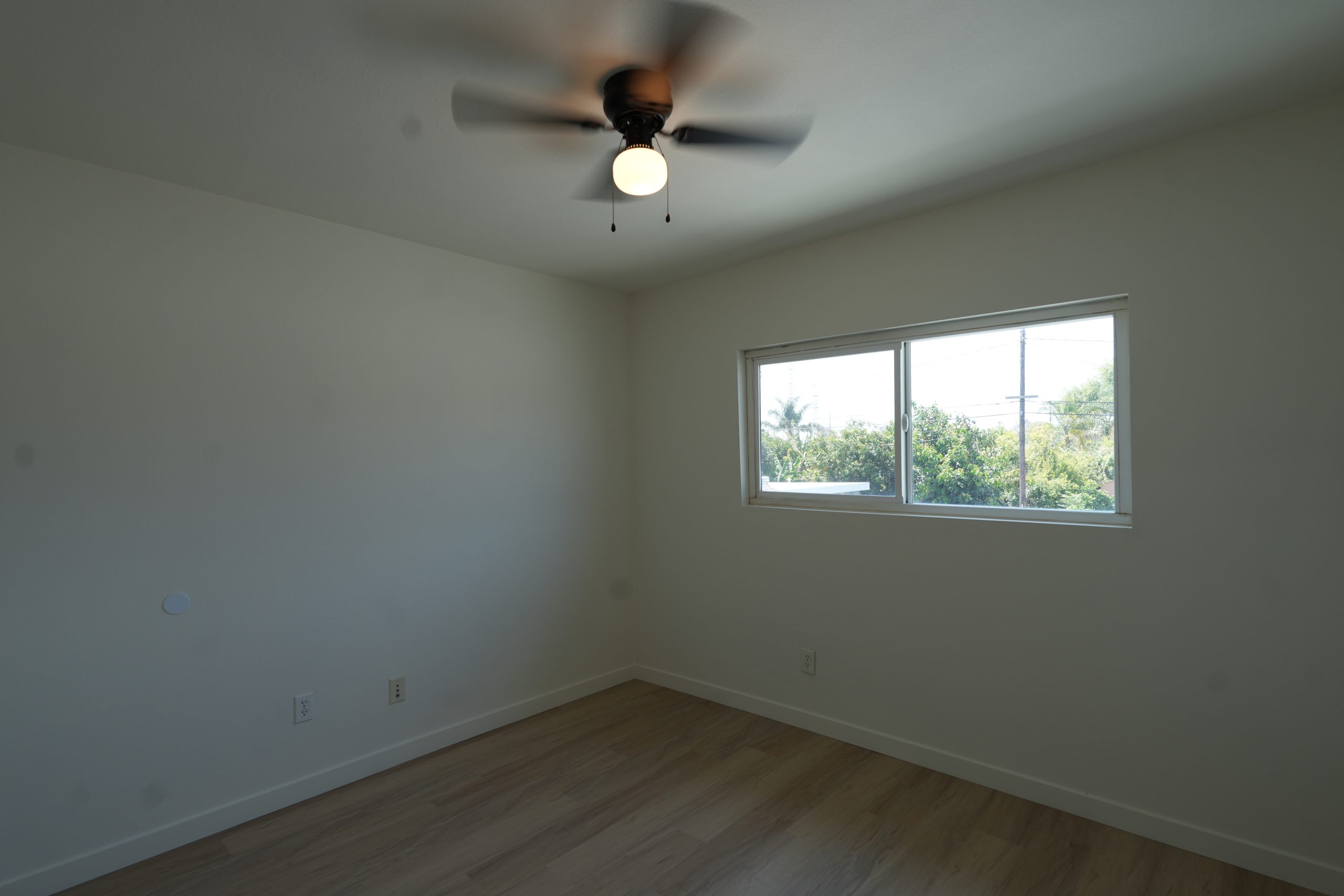 2828 EAST 70TH ST LONG BEACH, CA 90808