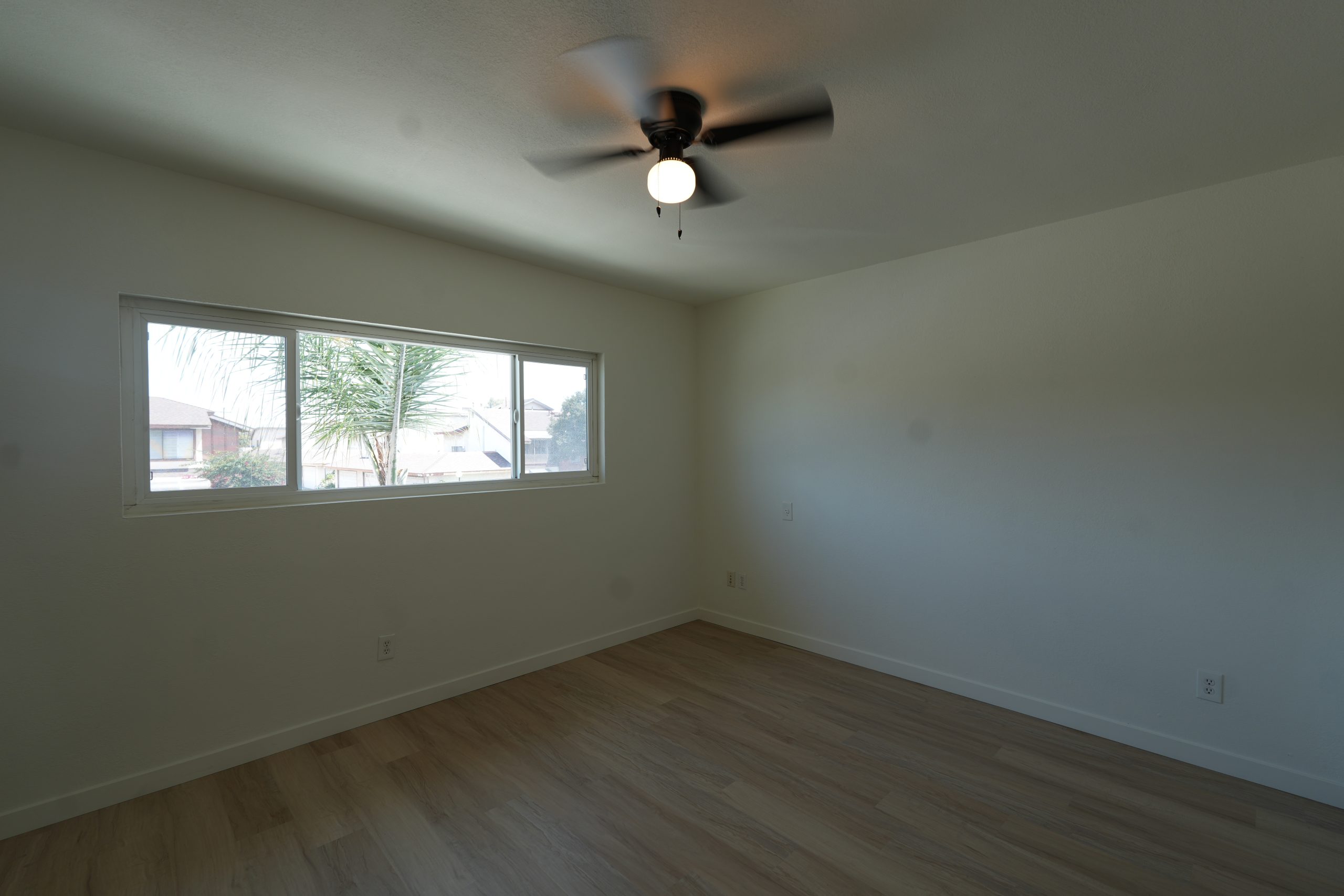 2828 EAST 70TH ST LONG BEACH, CA 90808