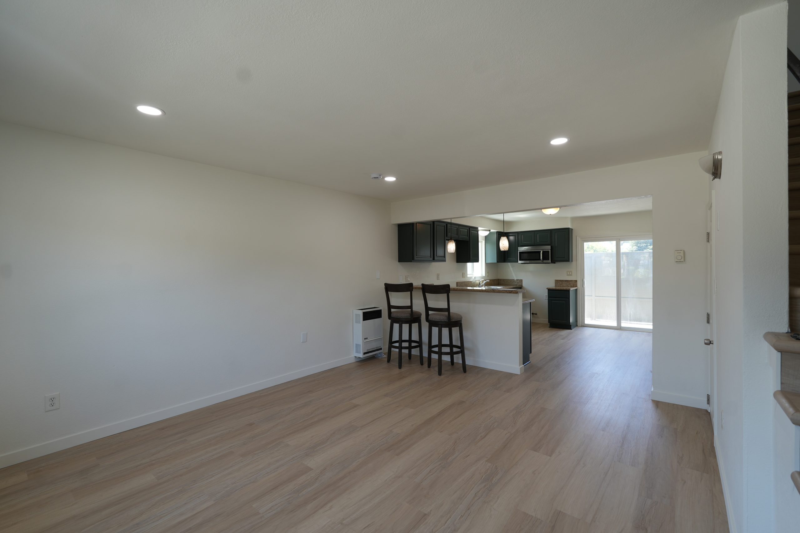 2828 EAST 70TH ST LONG BEACH, CA 90808