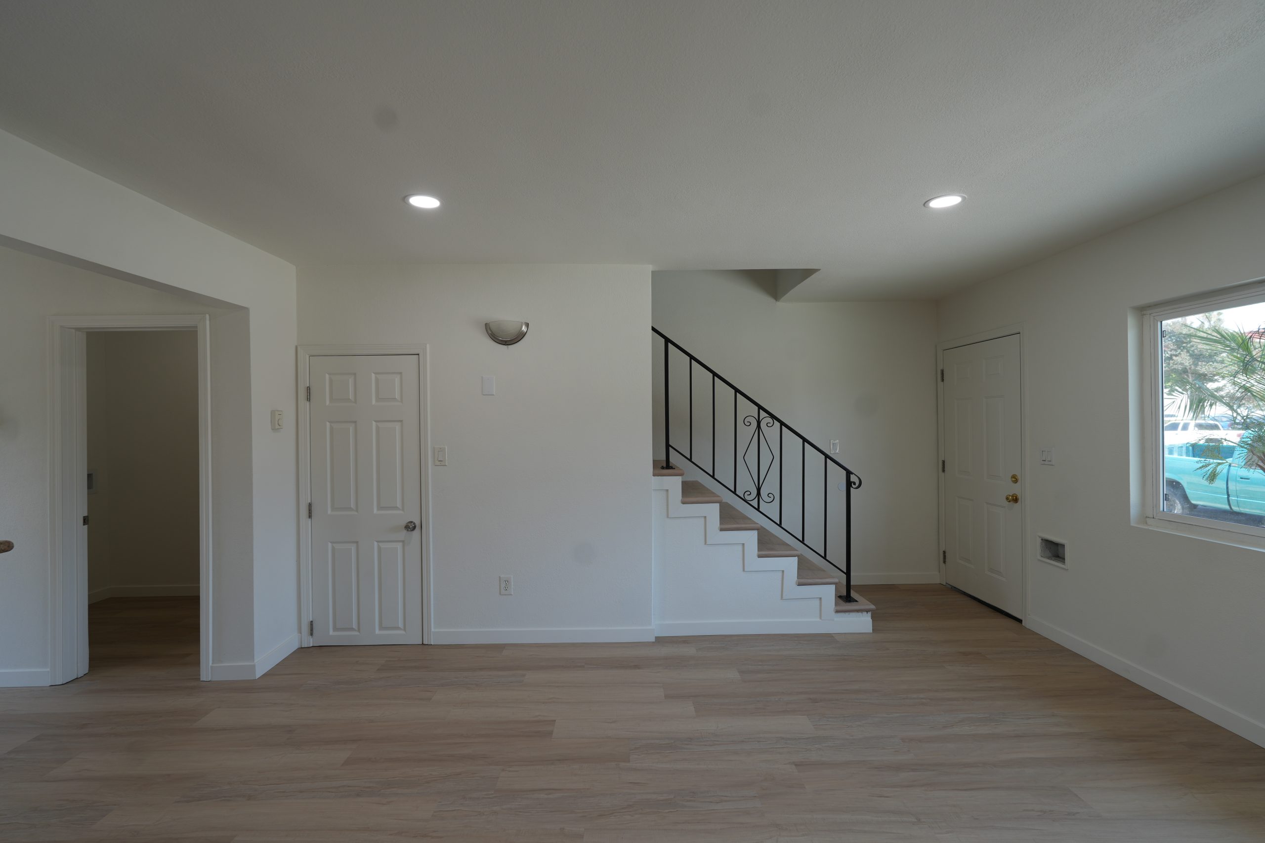 2828 EAST 70TH ST LONG BEACH, CA 90808