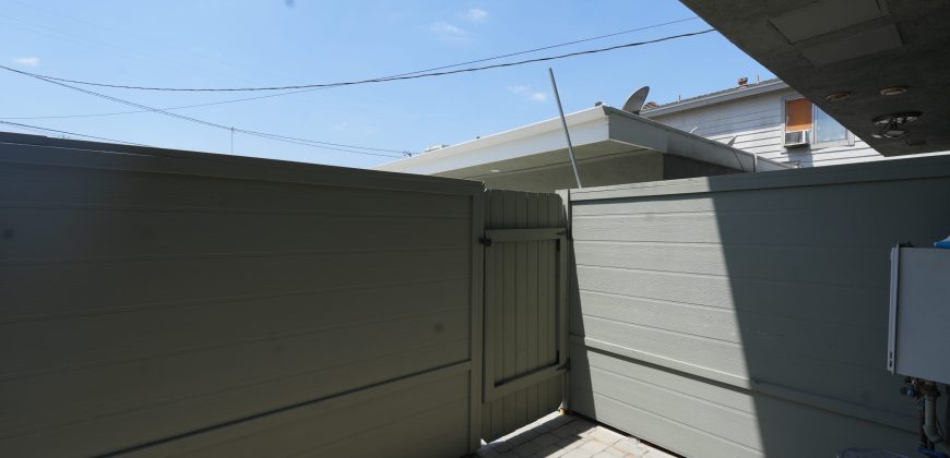 2828 EAST 70TH ST LONG BEACH, CA 90808