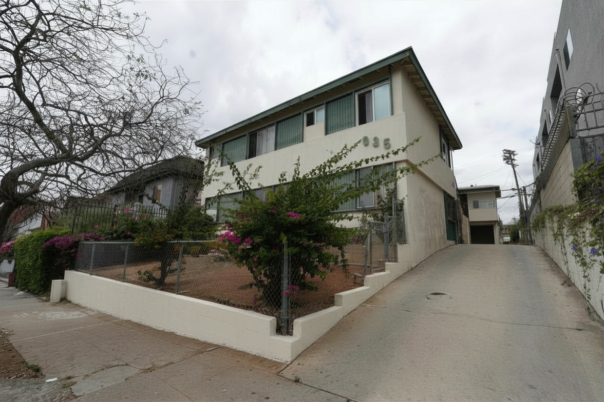 935 S Grand View St, APT 2, Los Angeles, CA 90006