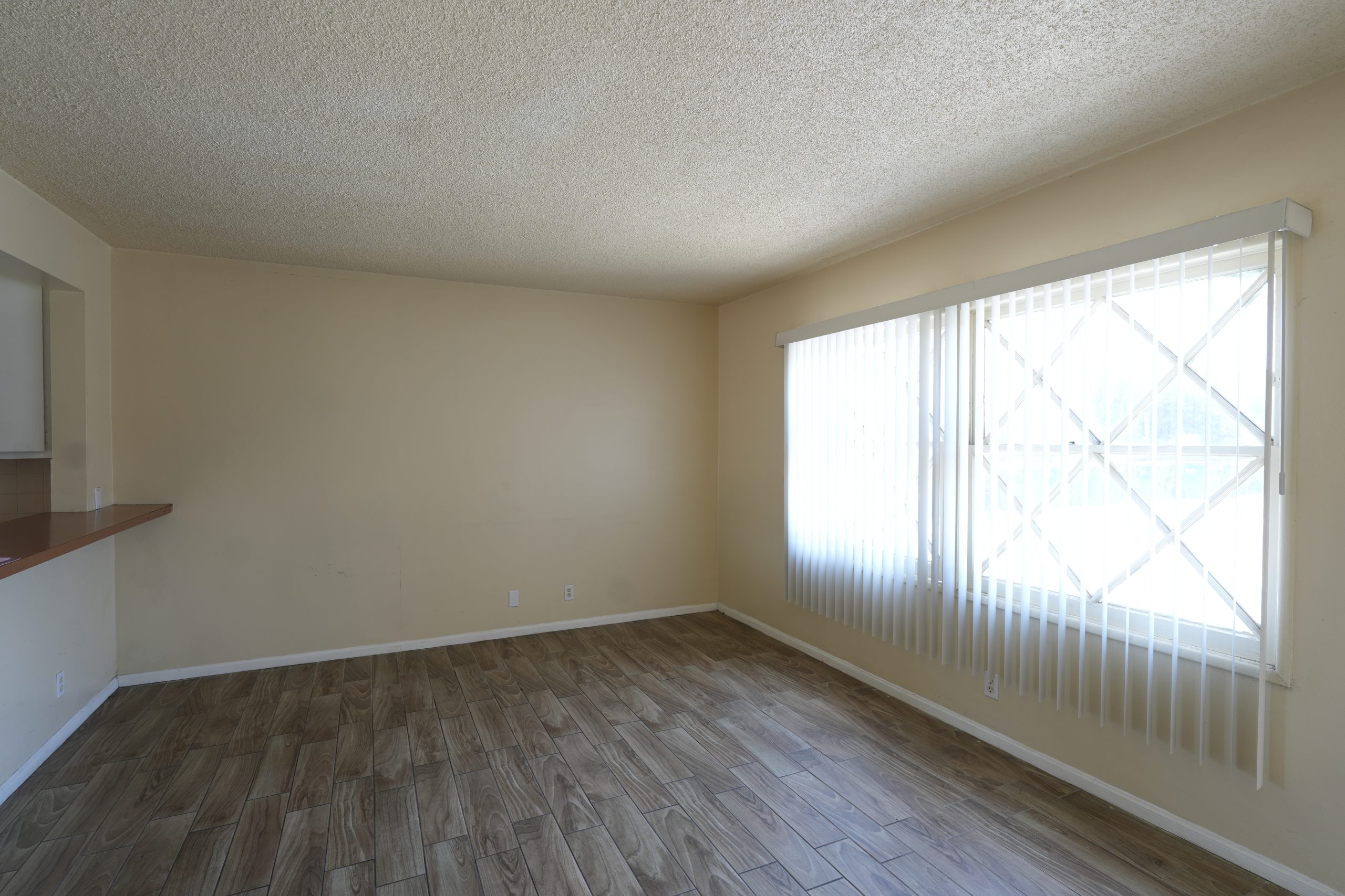 8043 Alameda St, Downey, CA 90242