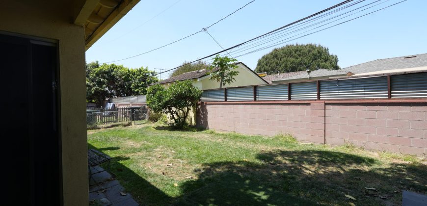 8043 Alameda St, Downey, CA 90242