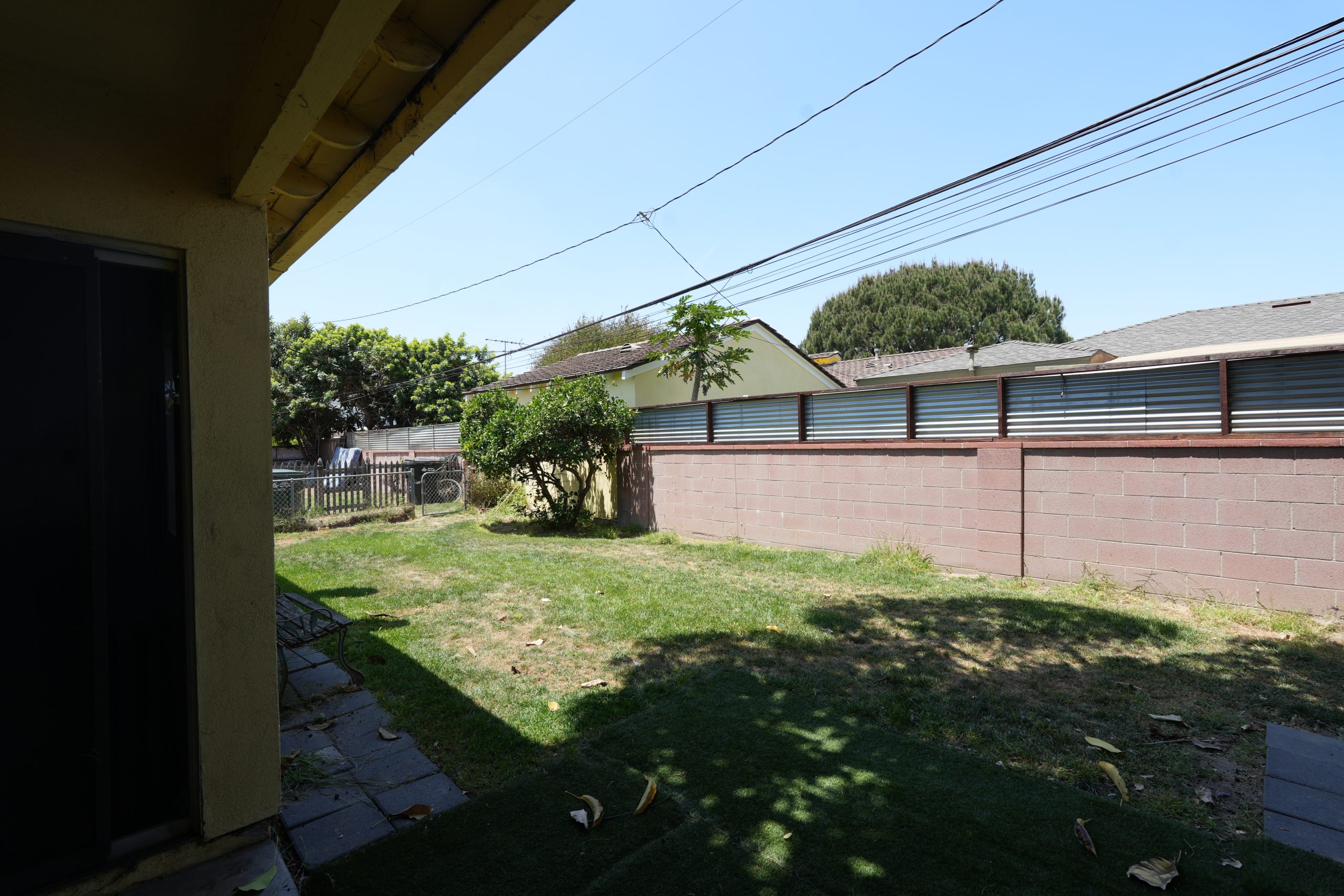 8043 Alameda St, Downey, CA 90242