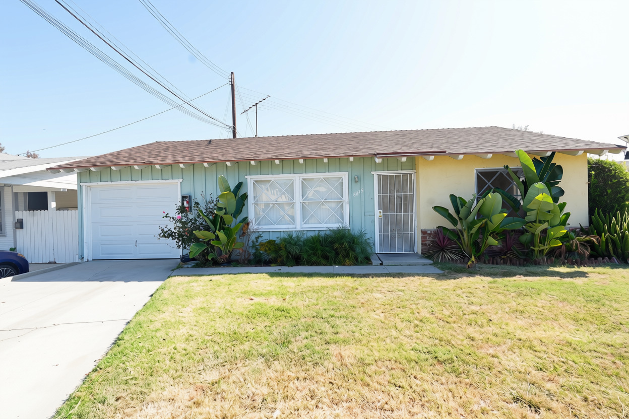 8035 Alameda St, Downey, CA 90242