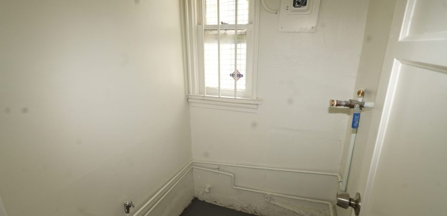 6614 Eastern Avenue Bell Gardens, CA 90201