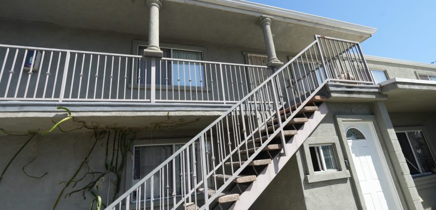 8115 3rd St #E, Downey, CA 90241