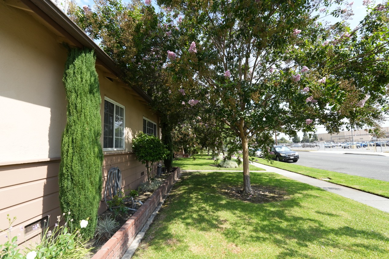 12807 Columbia Way, Downey, CA 90242