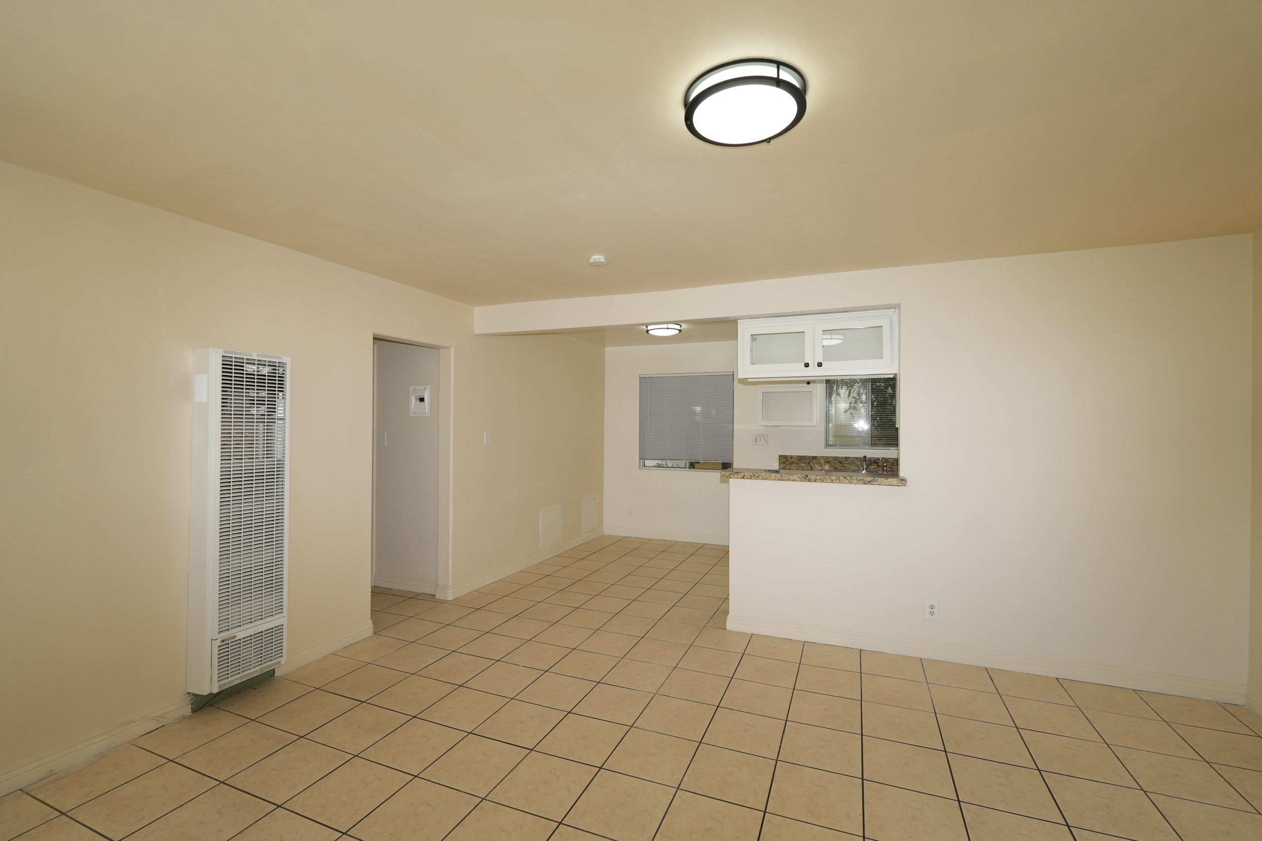 8115 3rd St #E, Downey, CA 90241
