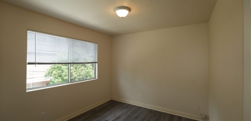 8115 3rd St #E, Downey, CA 90241