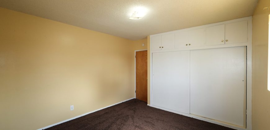 8035 Alameda St Downey, CA 90242
